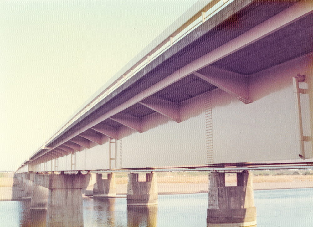 新利根川橋塗装工事