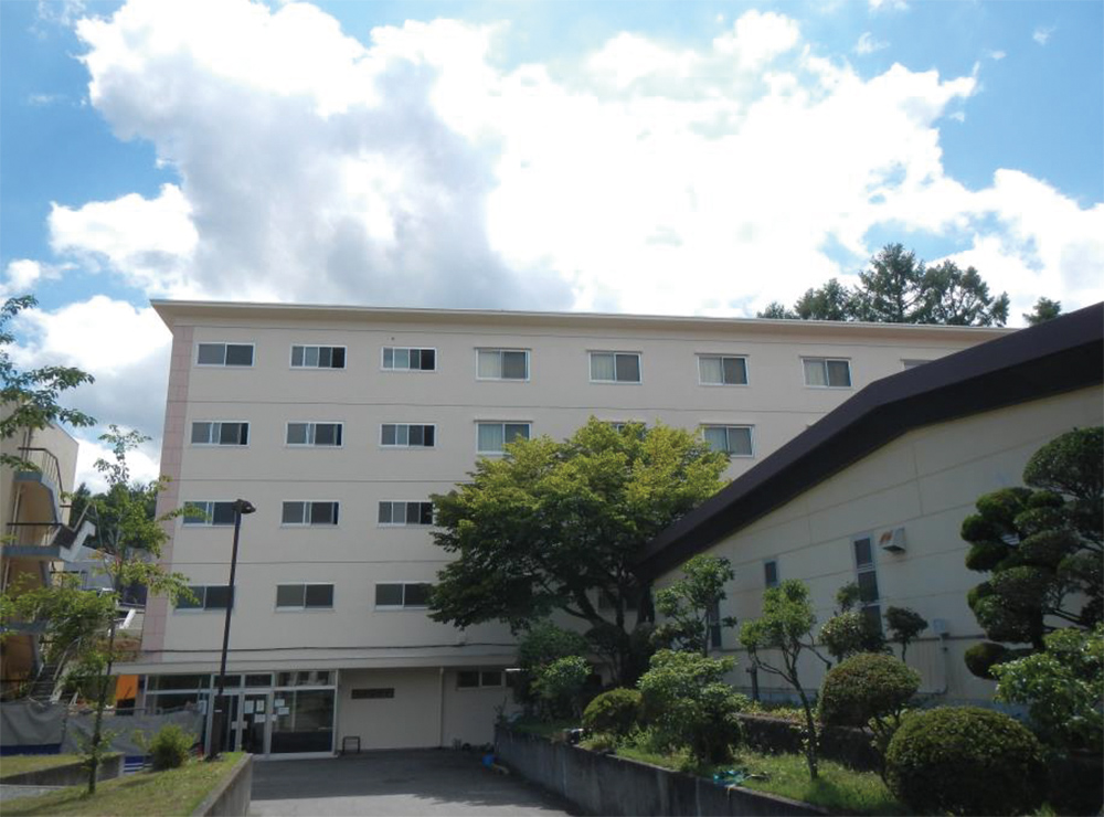 昭和大学富士吉田校舎赤松寮外部塗装改修工事